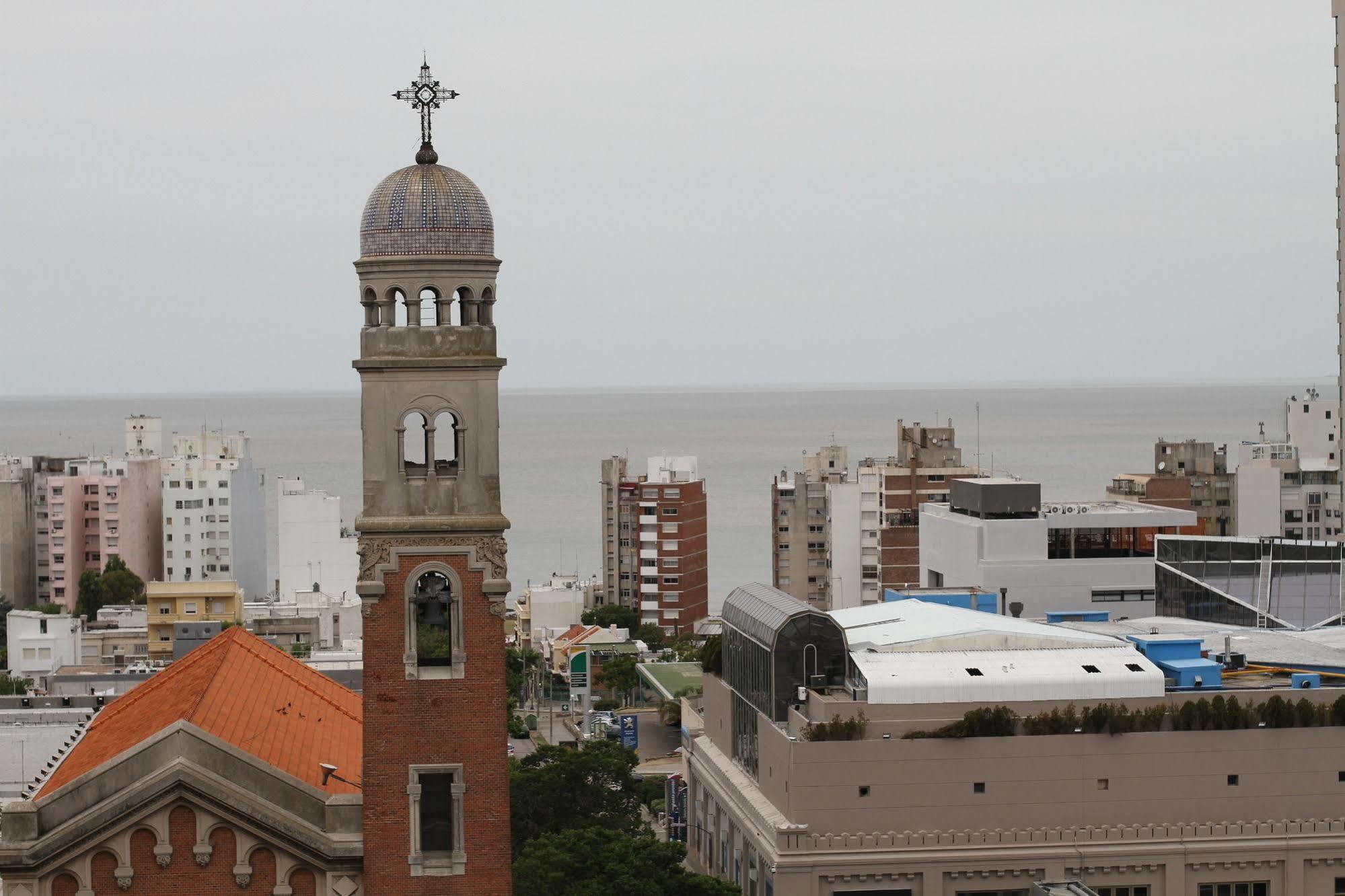 Regency Golf - Hotel Urbano Montevideo Ngoại thất bức ảnh